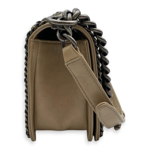 Chain Around Boy (25cm) Medium Beige in Calfskin, Ruthenium-finish Brass hardware - Image 3