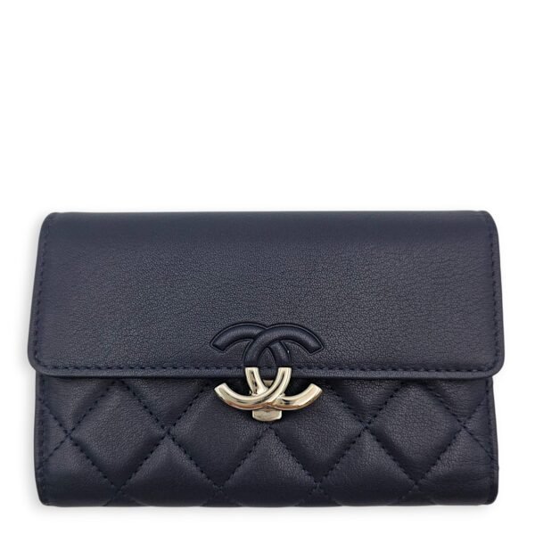 CC Compact Wallet 15x10x2cm Blue Wallet in Calfskin, Silver hardware