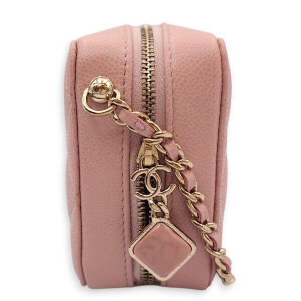 CC Mini Box Vanity 10x10x5cm Pink Crossbody Bag in Caviar Leather, Gold hardware - Image 3