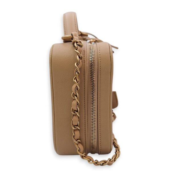 Filigree Vanity Medium Beige Shoulder Bag in Caviar Leather, Gold hardware - Image 4