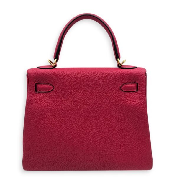 Kelly 25 Framboise in Togo, Gold hardware - Image 2