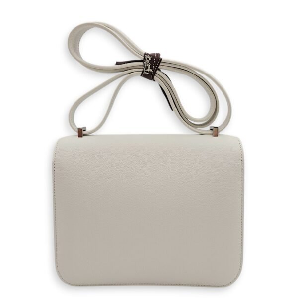 Constance Mirror 18 Blanc/Gris Ciment in Evercolor/Shiny Alligator, Palladium hardware - Image 2