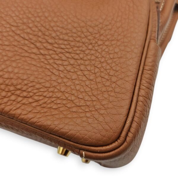 Lindy Mini Gold in Clemence, Gold hardware - Image 8