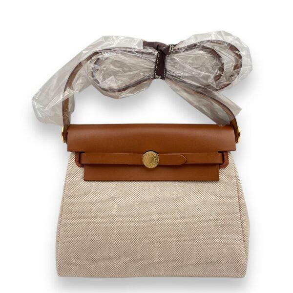 Herbag Mini Fauve/Ecru-Beige in Vache Hunter/Toile H, Gold hardware