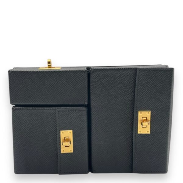 Kelly Multipocket Black in Epsom, Gold hardware