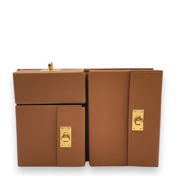 Kelly Multipocket Gold in Epsom, Gold hardware