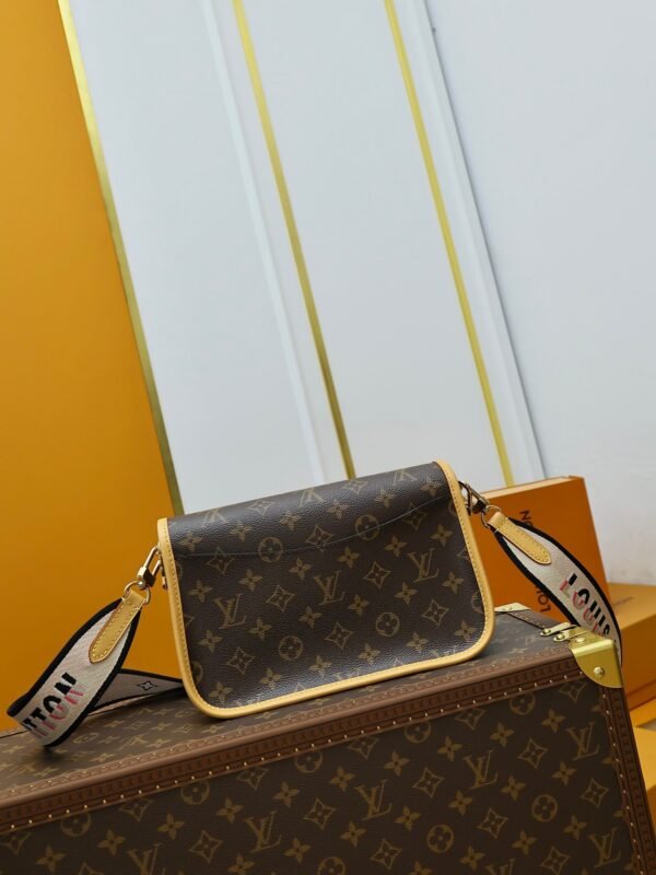 Louis Vuitton M45985  Diane - Image 8