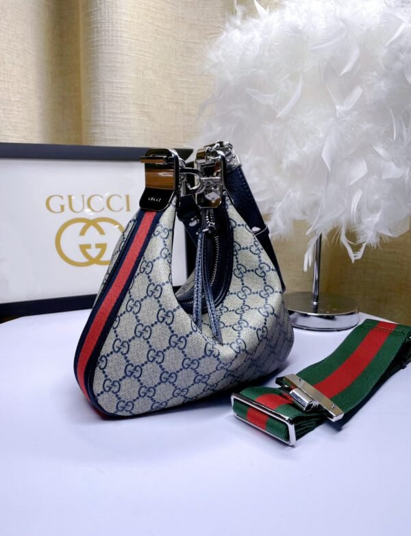 Gucci 699409  Gucci Attache