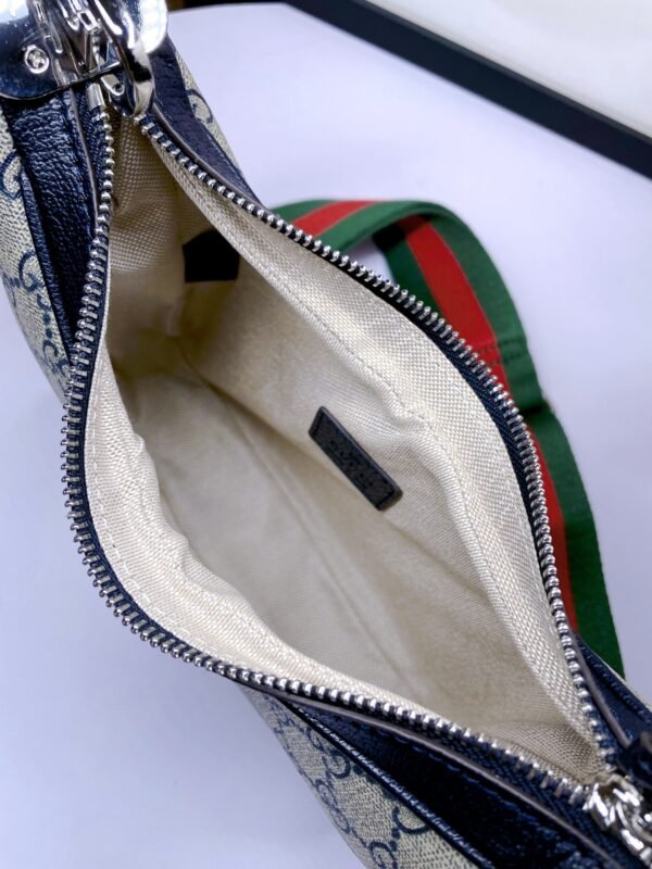 Gucci 699409  Gucci Attache - Image 4