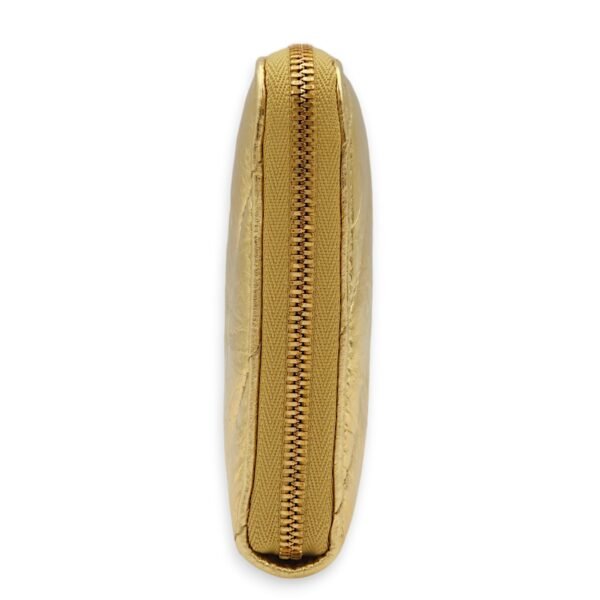 Crush Continental Metallic Gold Wallet in Calfskin, Gold hardware - Image 3