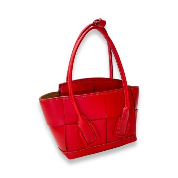 Arco Tote Bag Red in Lambskin, Silver hardware - Image 3