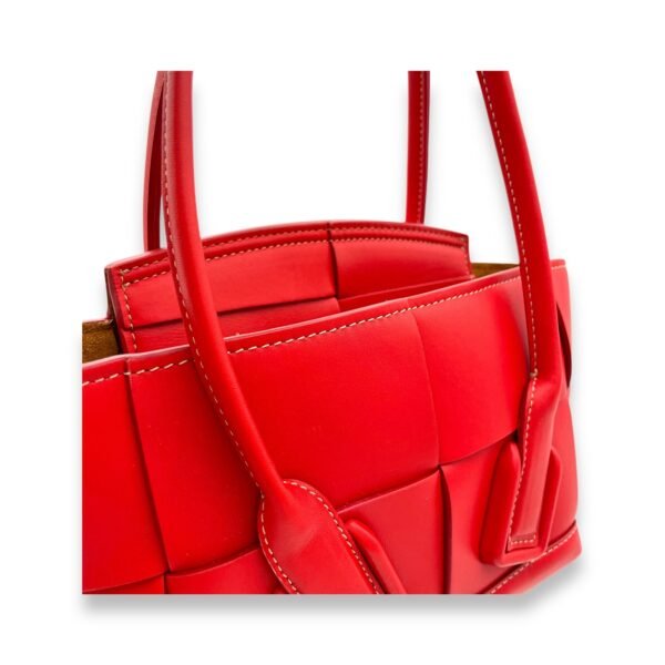 Arco Tote Bag Red in Lambskin, Silver hardware - Image 6