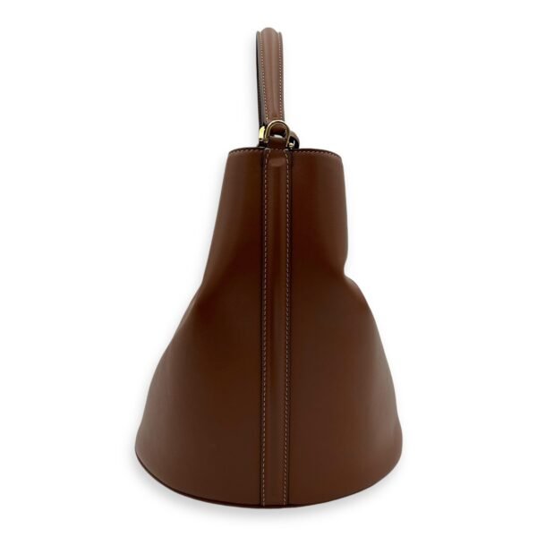 16 Tan Bucket Bag in Calfskin, Gold hardware - Image 3