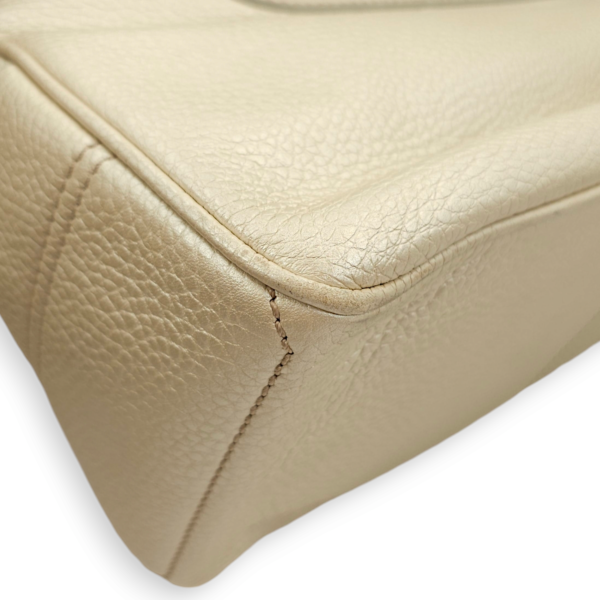 Boogie Carryall Silver Top Handle Bag in Calfskin, Palladium hardware - Image 10