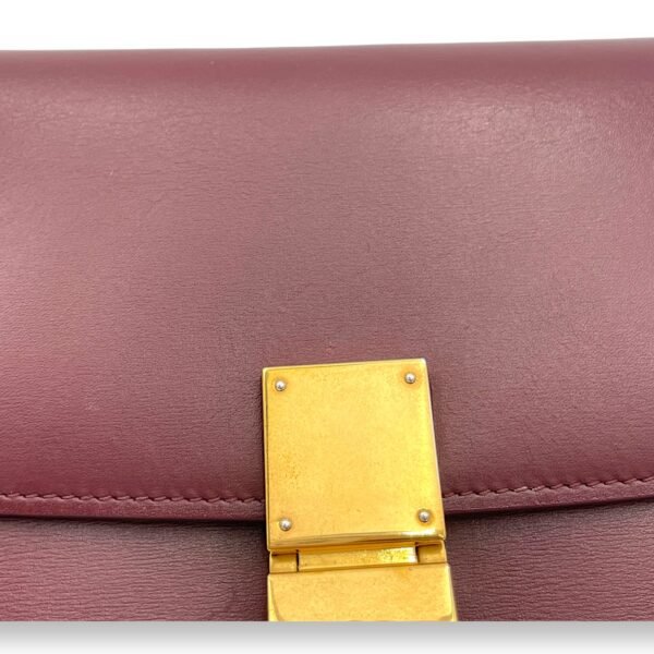 Box Medium Maroon Shoulder Bag in Calfskin, Gold hardware - Image 7