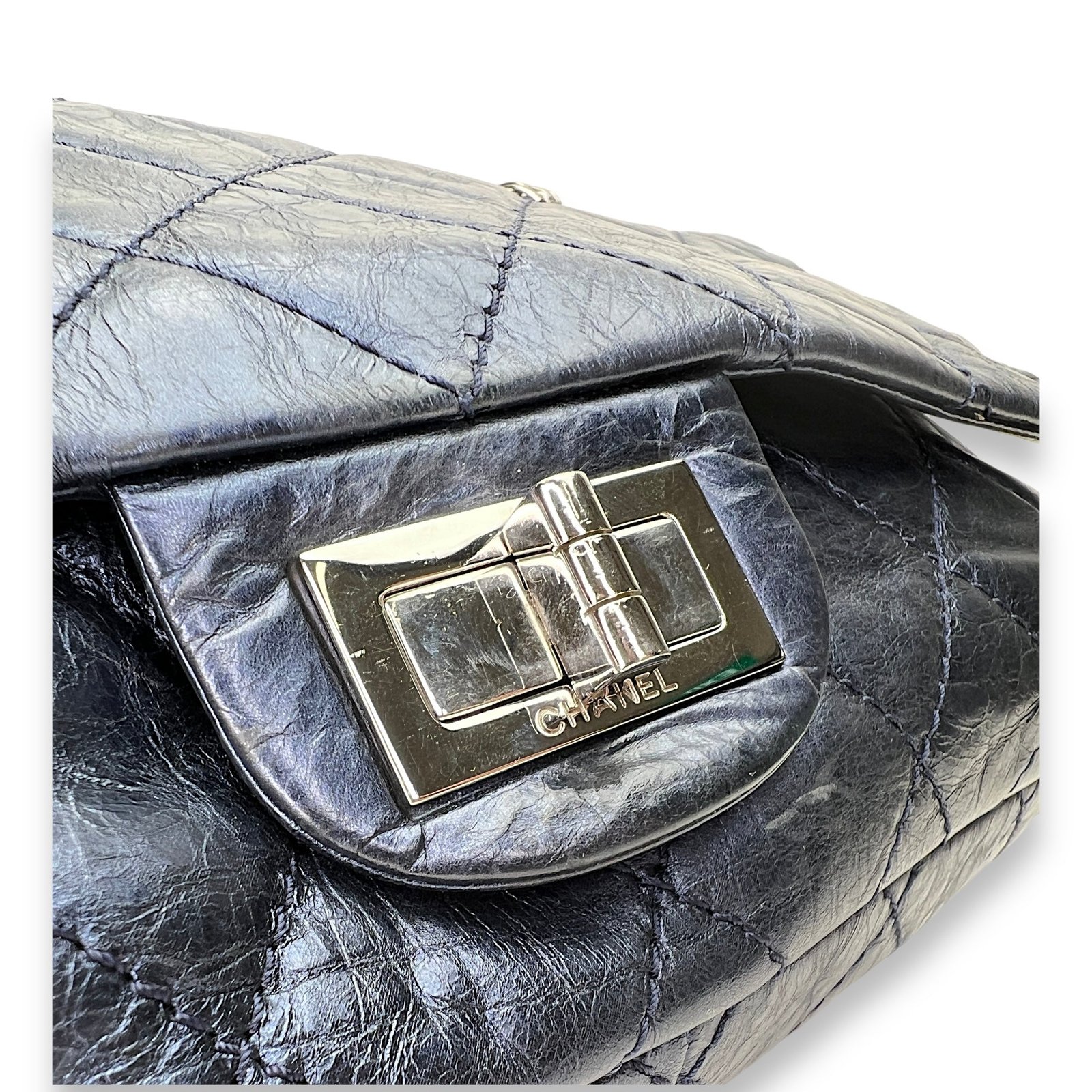 2.55 Large Navy Shoulder Bag in Distressed Leather, Silver hardware - Image 6