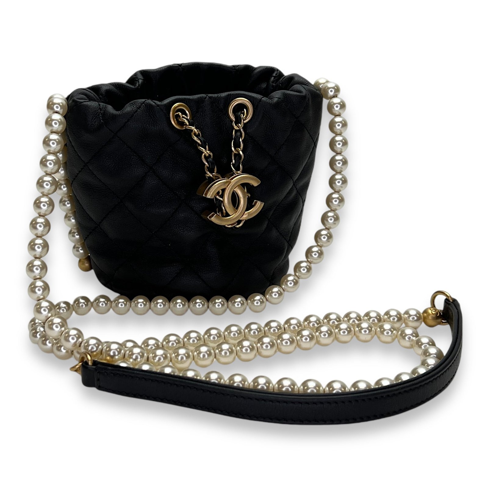 About Pearls Mini Black Bucket Bag in Calfskin, Gold hardware - Image 8