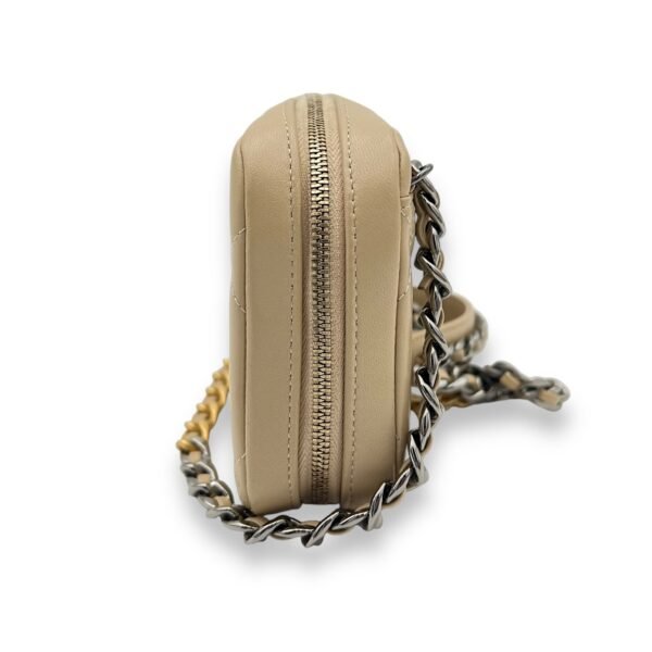 C19 Beige Clutch With Chain Camera Bag in Lambskin, Mixed hardware - Image 4