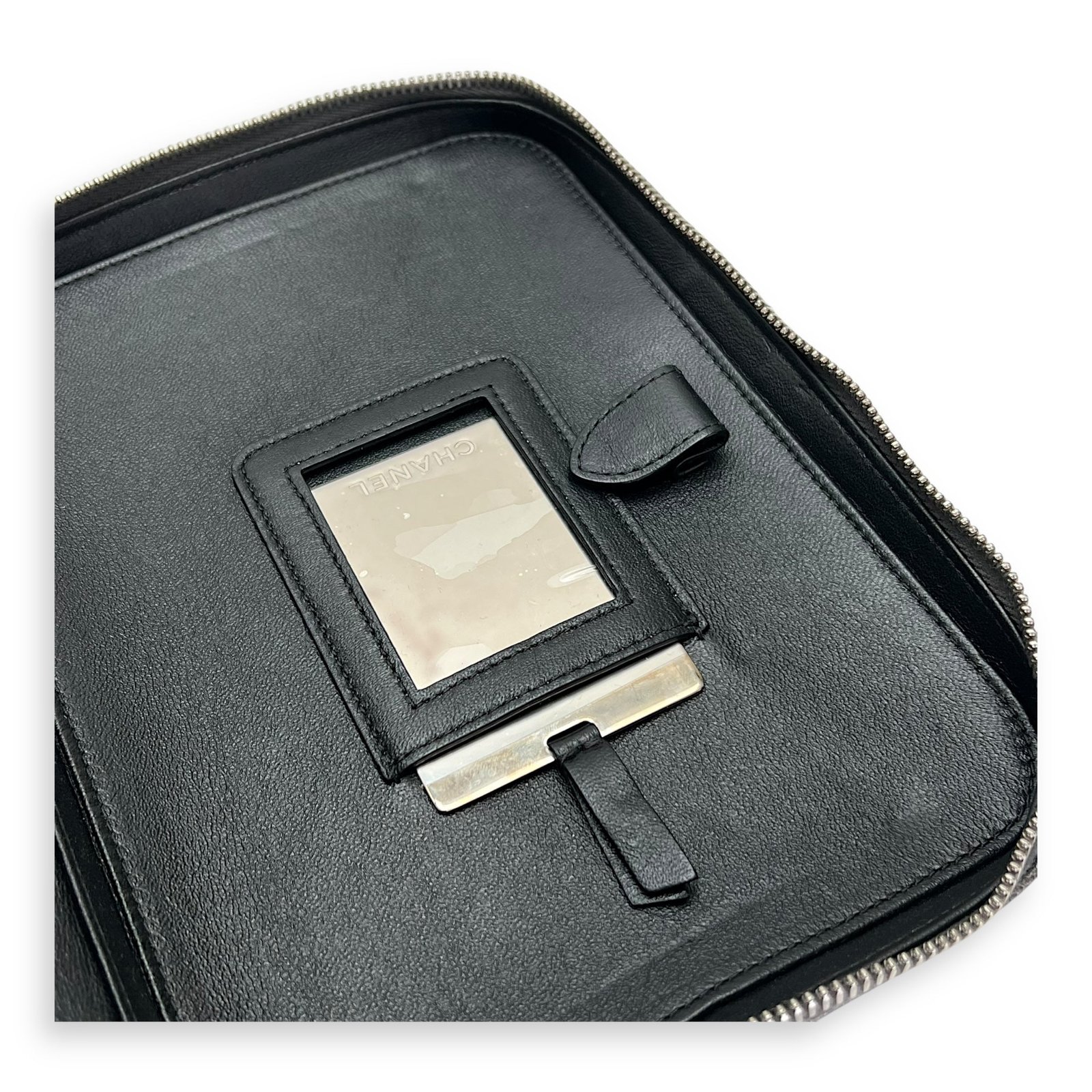 CC Filigree Large Silver Top Handle Bag in Caviar Leather, Silver hardware - Image 10