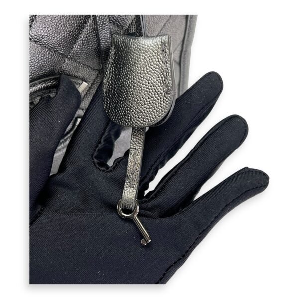CC Filigree Large Silver Top Handle Bag in Caviar Leather, Silver hardware - Image 8