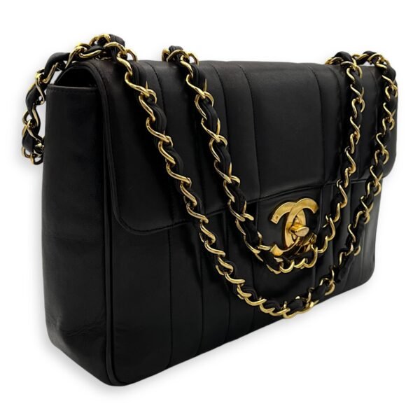 CC Jumbo Vintage Flap Black Shoulder Bag in Lambskin, Gold hardware - Image 3