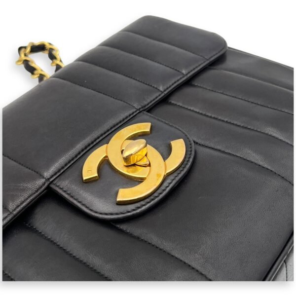 CC Jumbo Vintage Flap Black Shoulder Bag in Lambskin, Gold hardware - Image 6