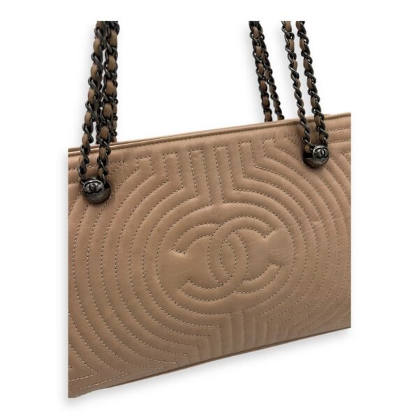 CC Quilted Beige Tote Bag in Calfskin, Ruthenium hardware - Image 7