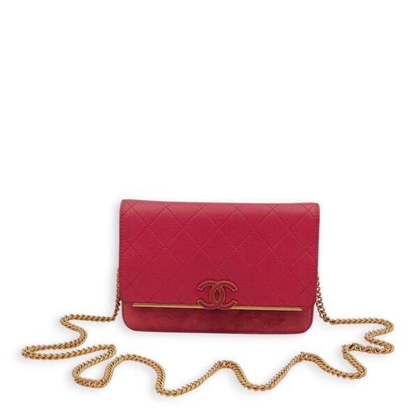 CC Quilted Seasonal Red Wallet On Chain in Caviar/Suede, Gold hardware - Image 12
