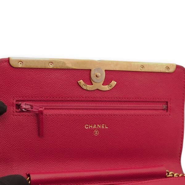 CC Quilted Seasonal Red Wallet On Chain in Caviar/Suede, Gold hardware - Image 15