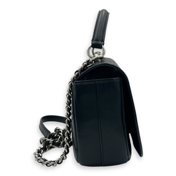 CC Shoulder Bag Black in Calfskin, Silver hardware - Image 4