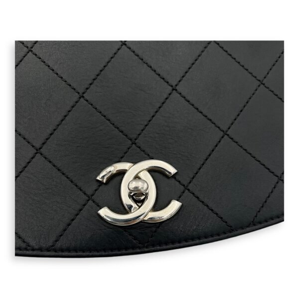 CC Shoulder Bag Black in Calfskin, Silver hardware - Image 8