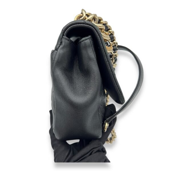 CC Shoulder Bag Black in Lambskin, Gold hardware - Image 3