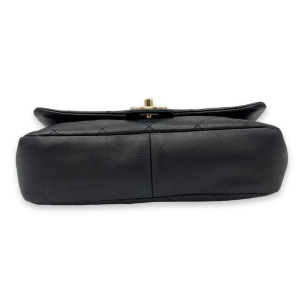 CC Shoulder Bag Black in Lambskin, Gold hardware - Image 5