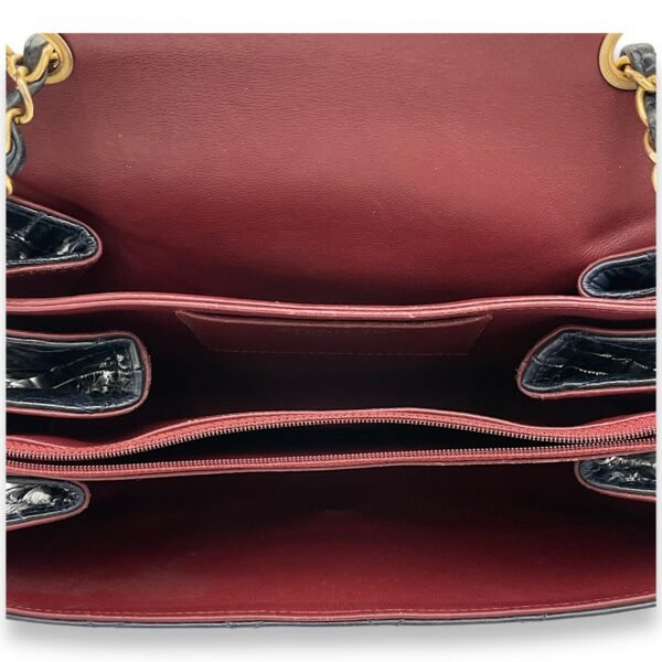 CC Turnlock Crinkled Navy Shoulder Bag in Calfskin, Gold hardware - Image 12