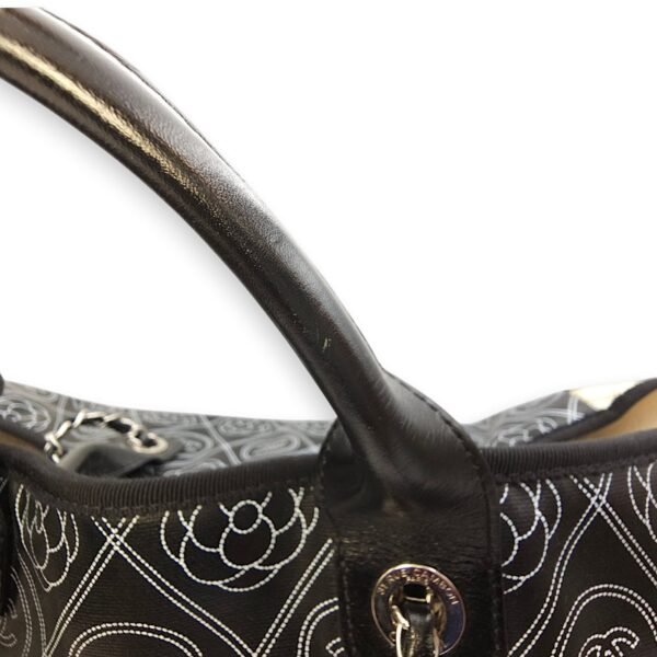 Camellia Logo Printed Deauville Black & cream Tote Bag in Coated Canvas, Silver hardware - Image 8