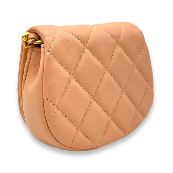 Chain Clutch Mini Beige Crossbody Bag in Lambskin, Gold hardware - Image 4