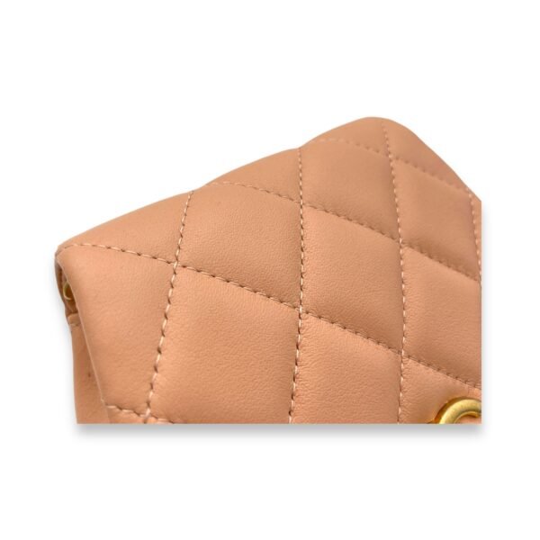 Chain Clutch Mini Beige Crossbody Bag in Lambskin, Gold hardware - Image 6