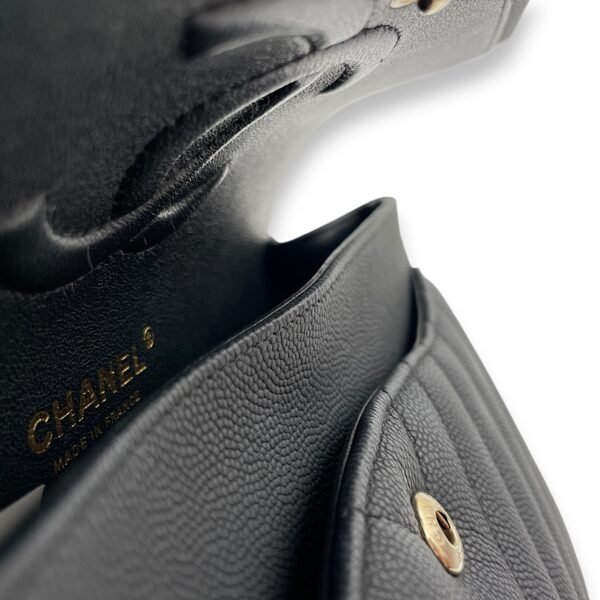 Chevron Classic Double Flap Medium Black Shoulder Bag in Caviar, Gold hardware - Image 7