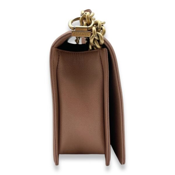 Chevron Le Boy Medium Brown Shoulder Bag in Caviar Leather, Gold hardware - Image 3