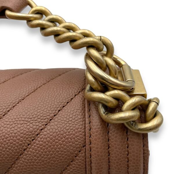 Chevron Le Boy Medium Brown Shoulder Bag in Caviar Leather, Gold hardware - Image 7