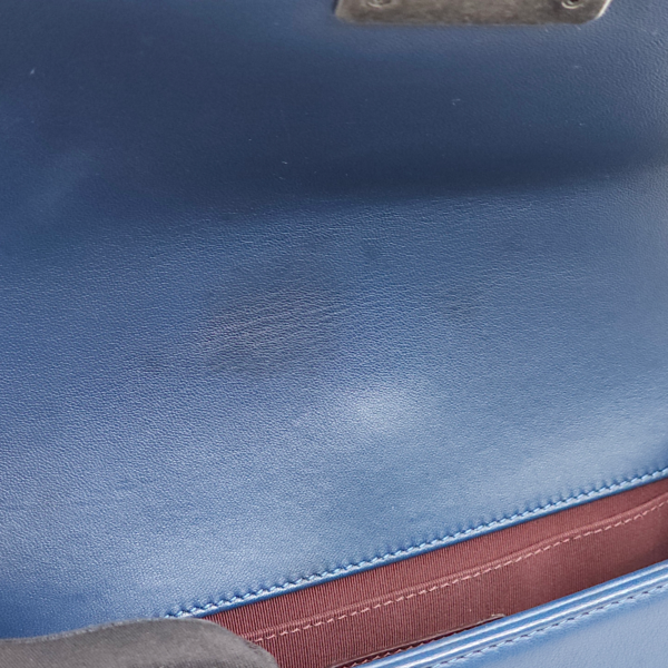 Chevron Le Boy Medium Dark Blue Shoulder Bag in Lambskin, Ruthenium hardware - Image 15