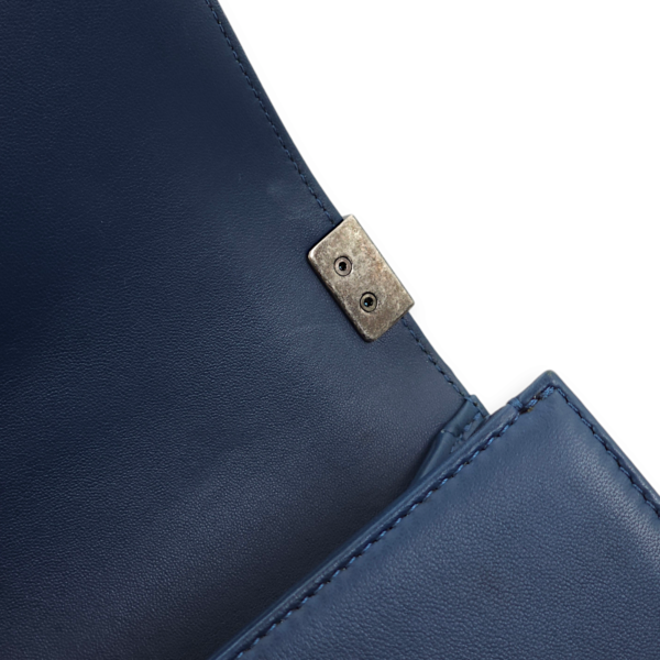 Chevron Le Boy Medium Dark Blue Shoulder Bag in Lambskin, Ruthenium hardware - Image 3