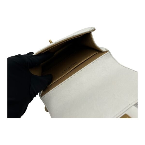 Chic Pearls White Crossbody Bag in Lambskin, Gold hardware - Image 13