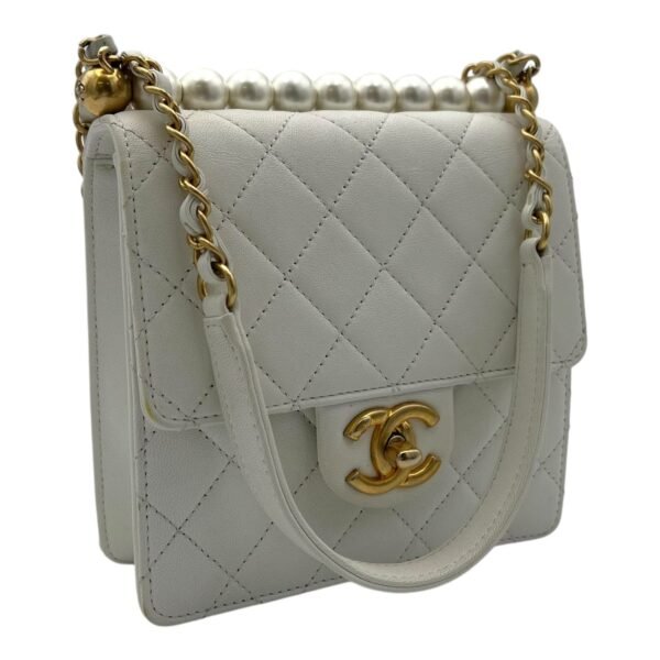 Chic Pearls White Crossbody Bag in Lambskin, Gold hardware - Image 3