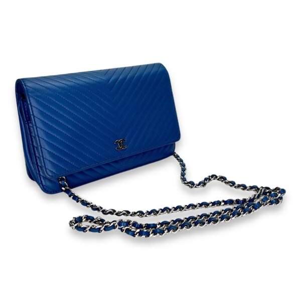 Classic Chevron Blue Wallet on Chain in Lambskin, Silver hardware - Image 6