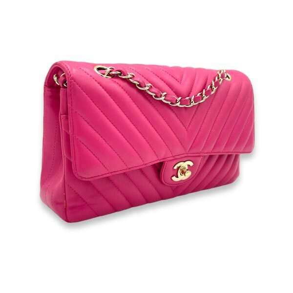Classic Chevron Shoulder Bag in Calfskin, Gold hardware - Image 3