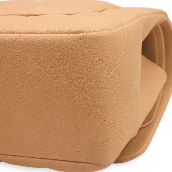 Classic Double Flap Iridescent Beige Shoulder Bag in Caviar Leather, Gold hardware - Image 4