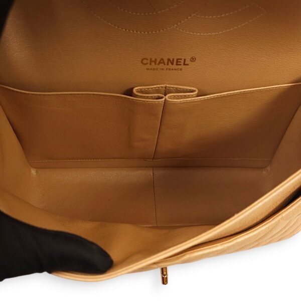 Classic Double Flap Iridescent Beige Shoulder Bag in Caviar Leather, Gold hardware - Image 9