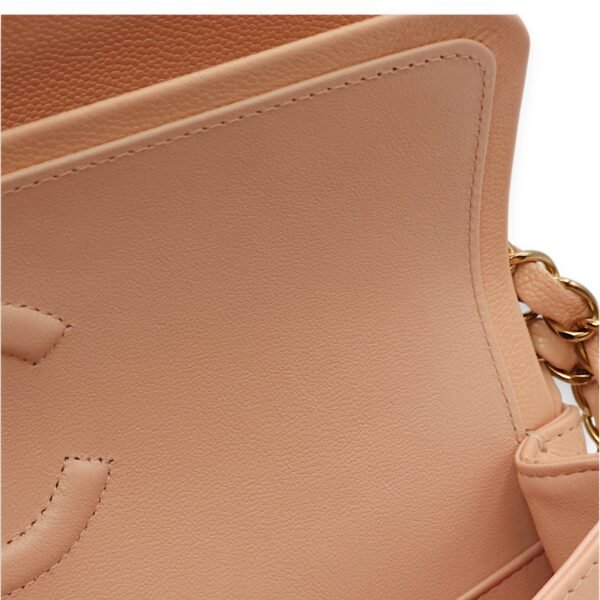 Classic Double Flap Medium Salmon Pink Shoulder Bag in Caviar, Gold hardware - Image 8