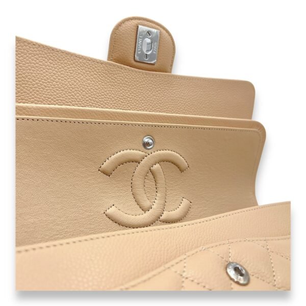 Classic Double Flap Medium Shoulder bag in Caviar Leather, Silver Hardware - Image 9
